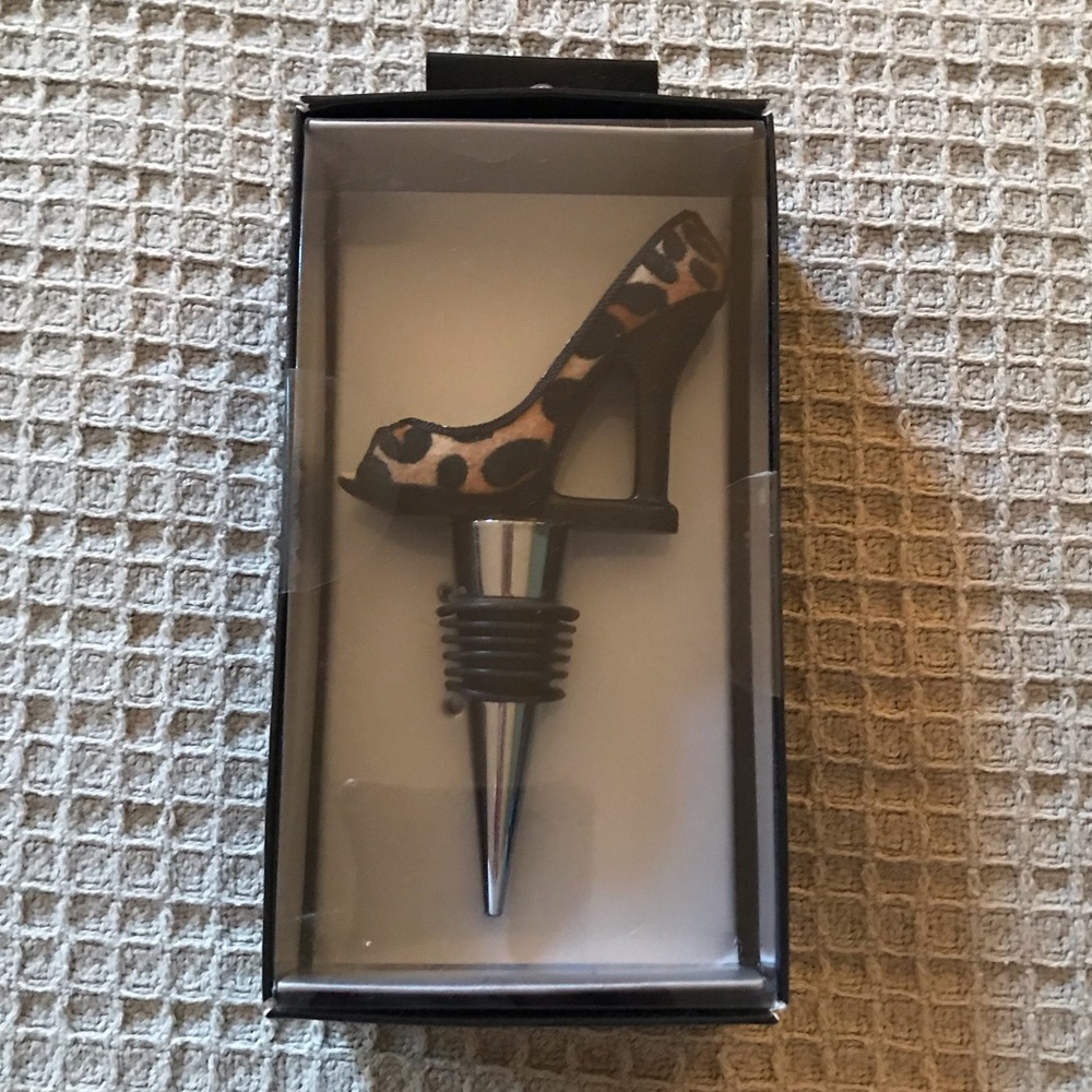 Fun high heel leopard print shoe wine stopper